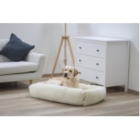 Pasja postelja FLUFFY KVADRATNA, topla in mehka