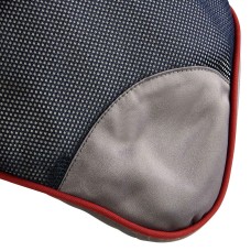 Naušniki EQUESTRO RED TRIM